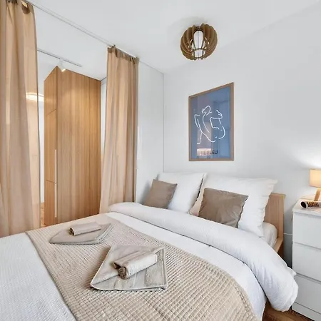 Apartament Balcony Near Airport W Free Parking *