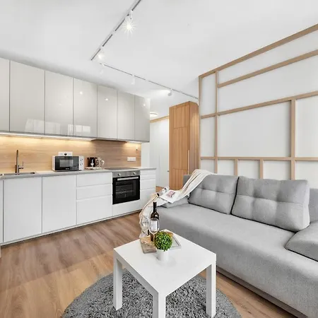 Apartament Balcony Near Airport W Free Parking Bratysława