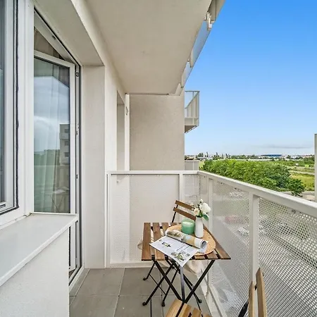 Apartament Balcony Near Airport W Free Parking Bratysława