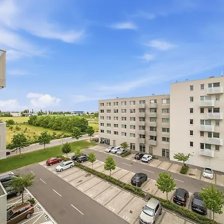 Apartament Balcony Near Airport W Free Parking