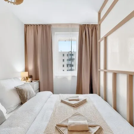 Apartament Balcony Near Airport W Free Parking Bratysława